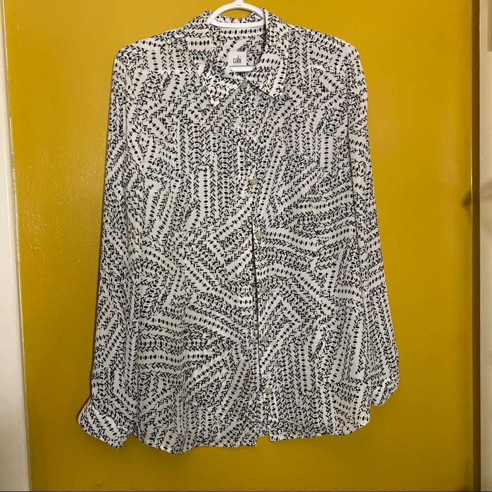 CAbi Top Collar Long Sleeves Black White Button Up Blouse Size Small